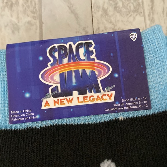 Space Jam A New Legacy Bugs Bunny Tune Squad Crew Socks Set - Picture 4 of 5